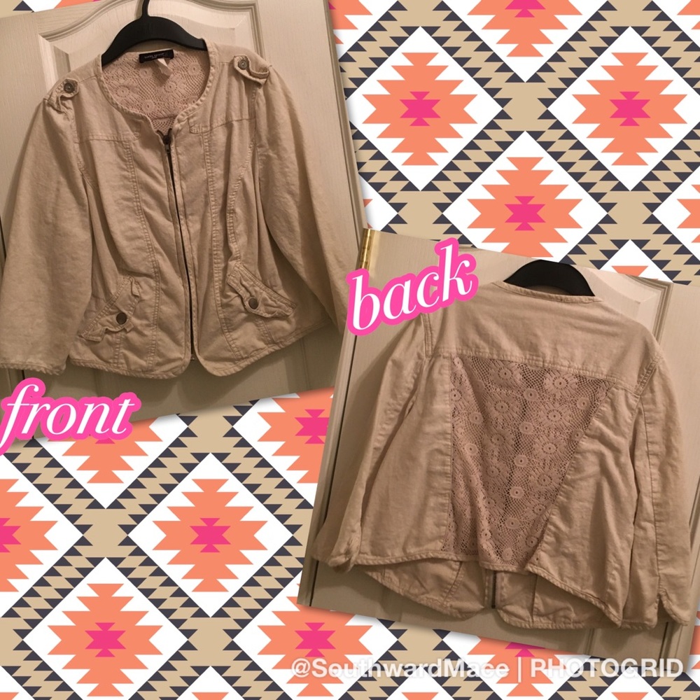 Level eight plus crop coat with lace back 😍